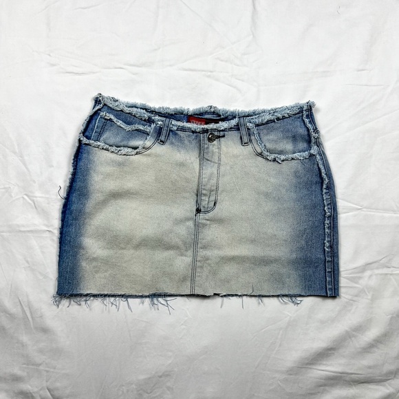 Y2K Younique Jeans Low Rise Mini Skirt - Picture 2 of 7